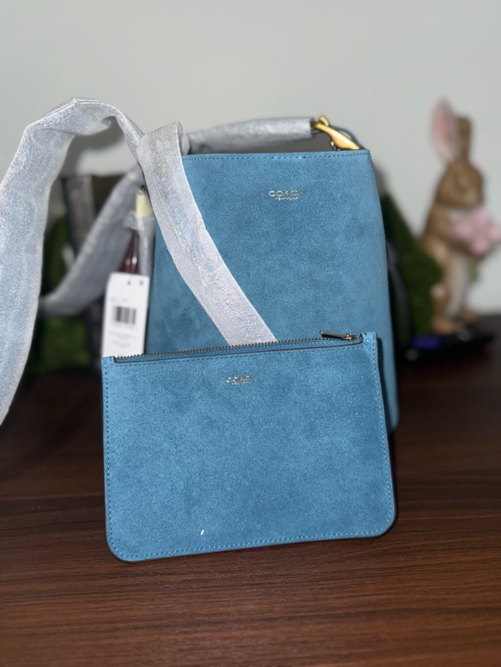 Coach Bleecker Bucket Bag 21 - Picture 4 of 9